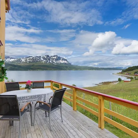 Andorja En Idyllisk Perle Naer Lofoten Holiday home Ibestad